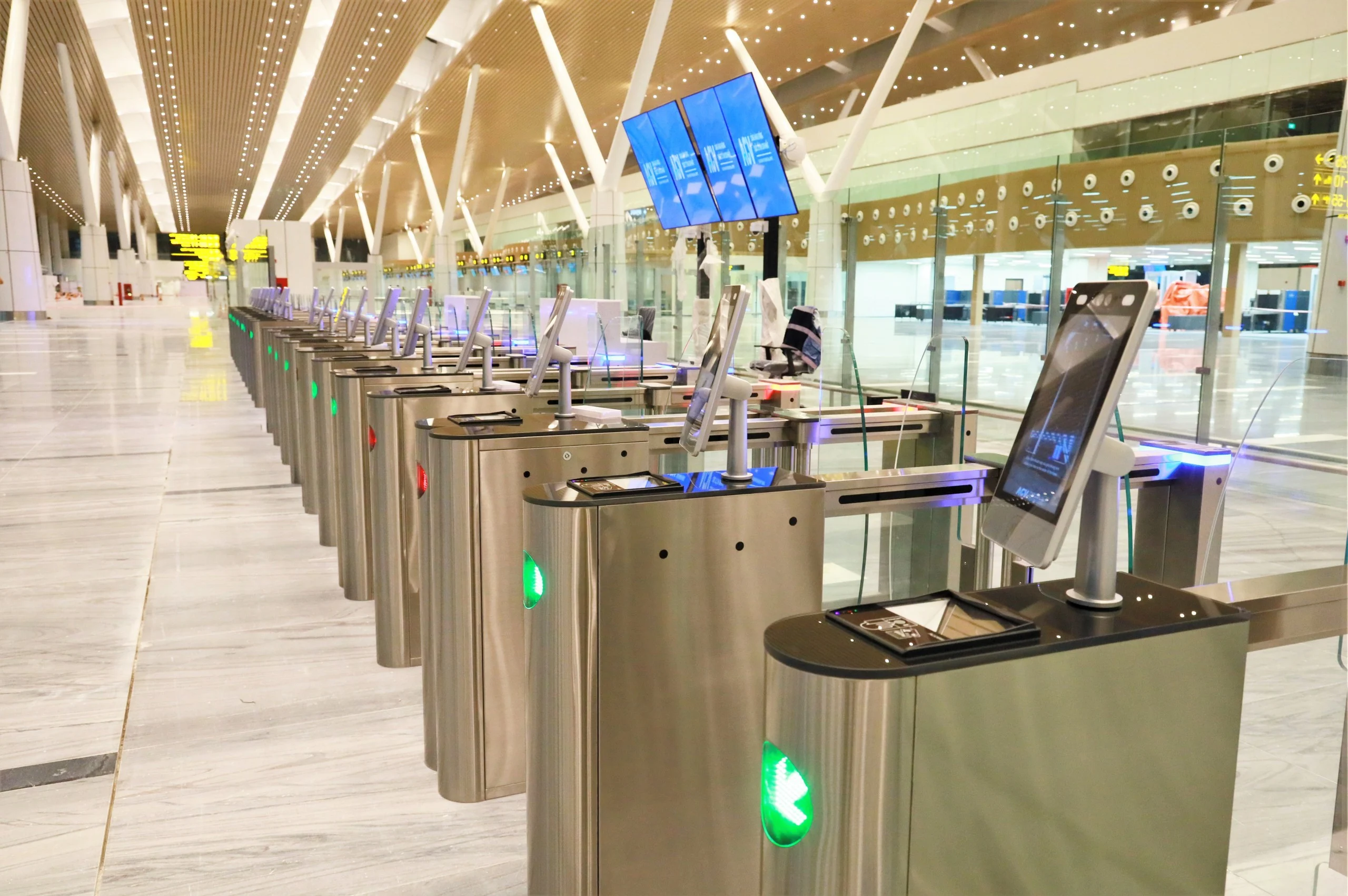 TRIỂN KHAI SINH TRẮC HỌC (eKYC) THẦN TỐC CHO NHÀ GA T3 CÙNG VIETJET AIR