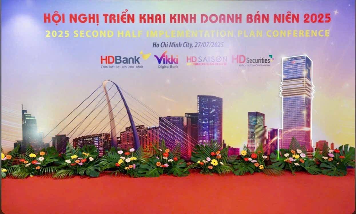 THIẾT LẬP HẠ TẦNG CÔNG NGHỆ SỐ VÀ KHÔNG GIAN LÀM VIỆC THÔNG MINH – VIKKI BANK