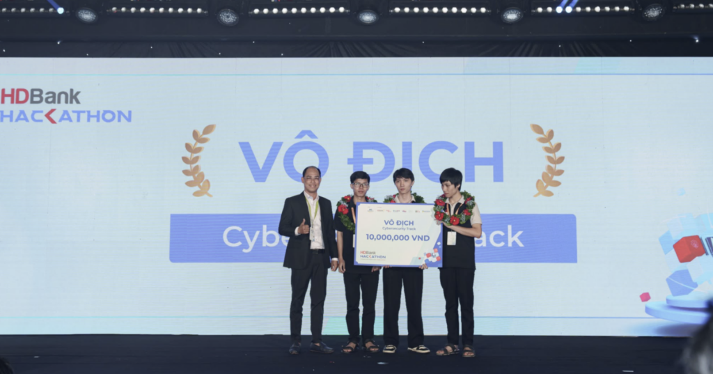 Đội vô địch Cybersecurity Track